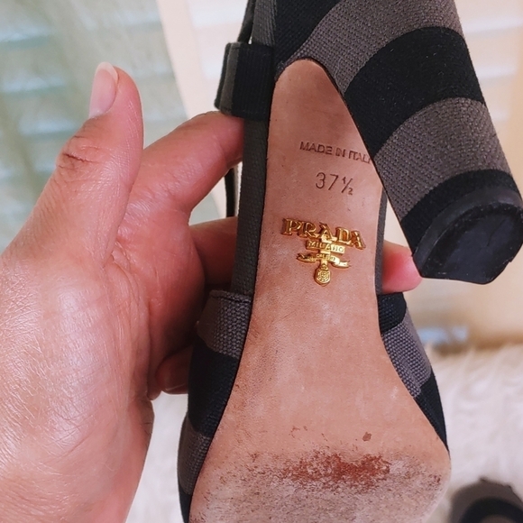 PRADA Striped Heel Pump - Picture 10 of 10